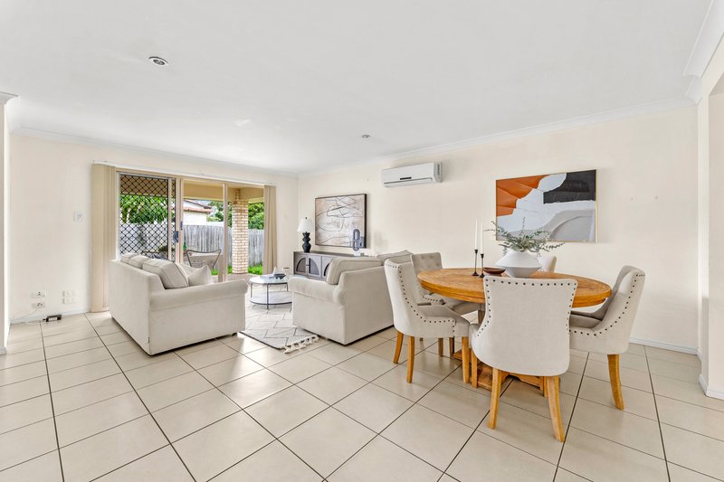 Photo - 92 Warrigal Road, Runcorn QLD 4113 - Image 7