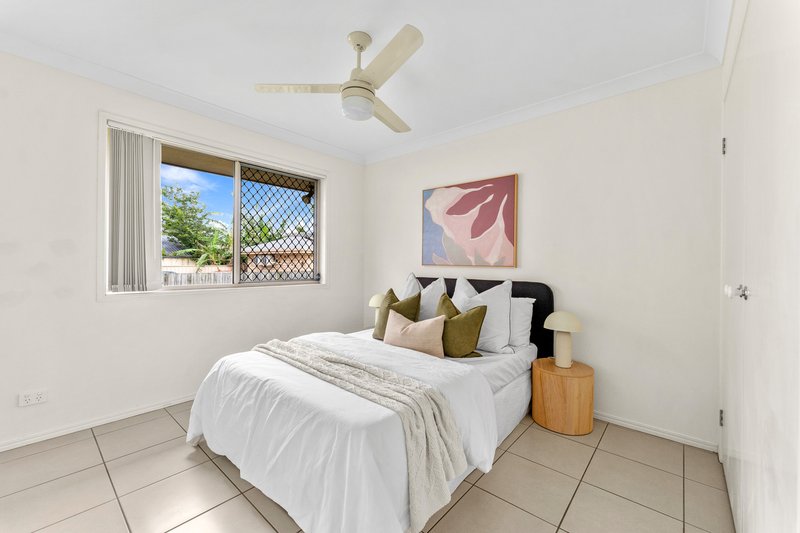 Photo - 92 Warrigal Road, Runcorn QLD 4113 - Image 13