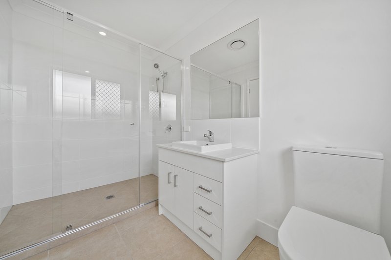 Photo - 92 Wellington Circuit, Yarrabilba QLD 4207 - Image 7