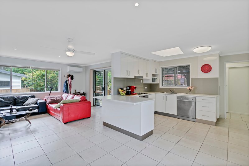 Photo - 92 Wrigley Street, Maroochydore QLD 4558 - Image 6