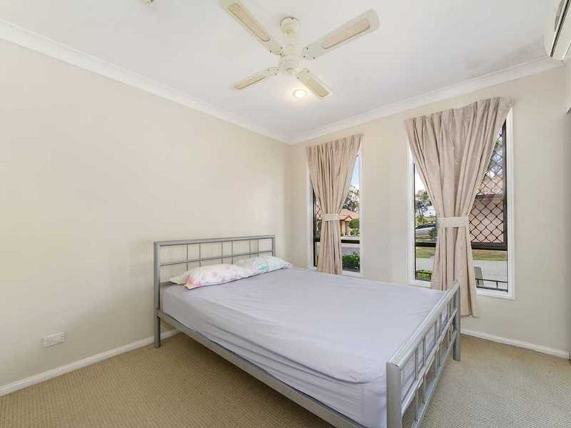 Photo - 9/20 Brown Street, Labrador QLD 4215 - Image 11