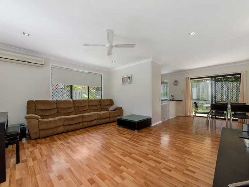 Photo - 9/20 Brown Street, Labrador QLD 4215 - Image 6