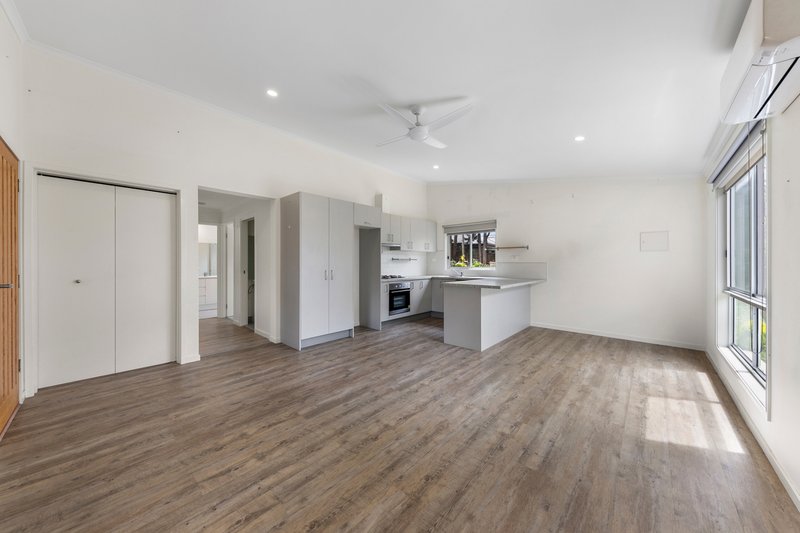 Photo - 9/20 Brunt Road, Beaconsfield VIC 3807 - Image 4