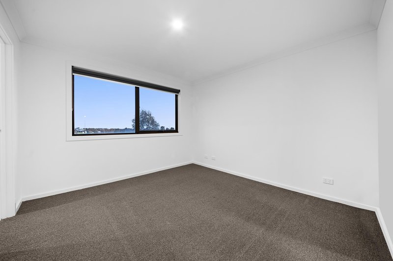 Photo - 9/205 James Mirams Drive, Roxburgh Park VIC 3064 - Image 14