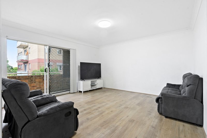 Photo - 9/21-23 Devitt Street, Blacktown NSW 2148 - Image 3