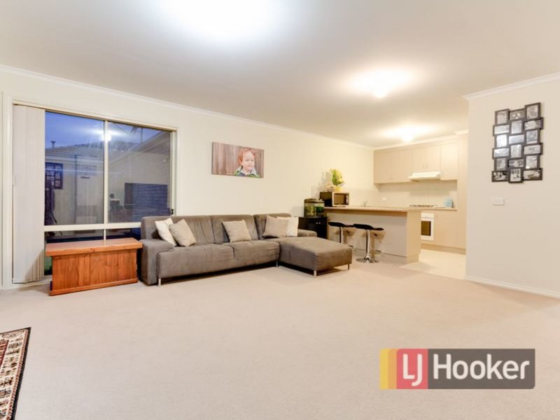 Photo - 9/21-31 Parman Avenue, Pakenham VIC 3810 - Image 5