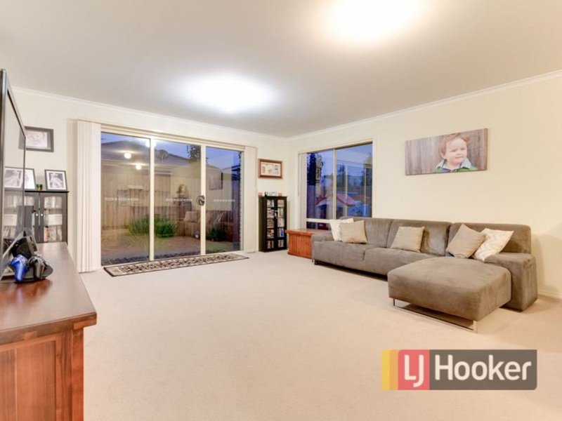 Photo - 9/21-31 Parman Avenue, Pakenham VIC 3810 - Image 6