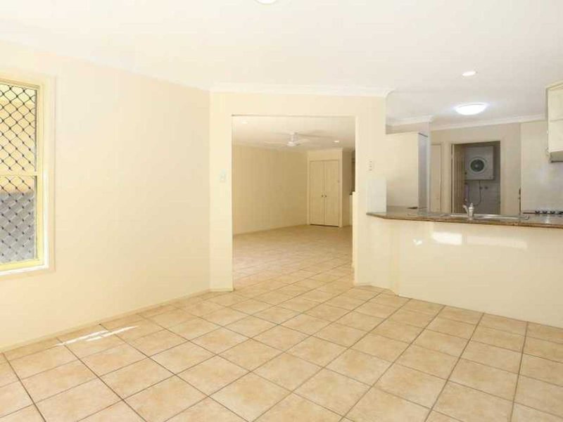 Photo - 9/21 Beachcomber Court, Burleigh Waters QLD 4220 - Image 5