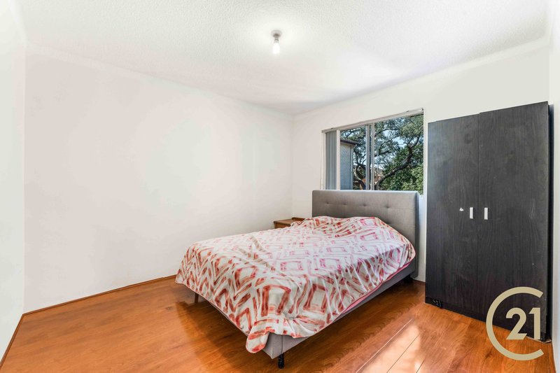 Photo - 9/21 Lachlan Street, Warwick Farm NSW 2170 - Image 6