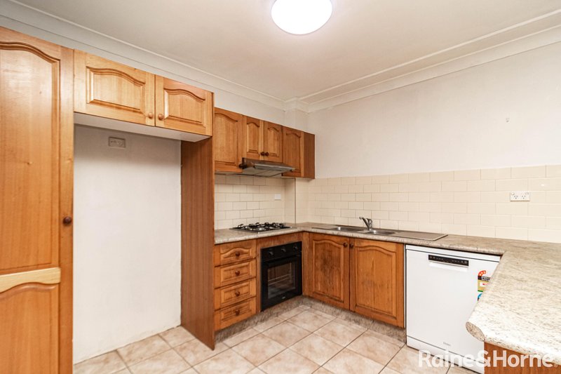 Photo - 9/22-24 Bailey Street, Westmead NSW 2145 - Image 3