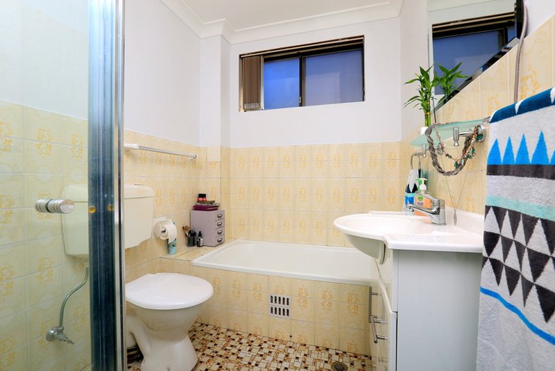 Photo - 9/22-24 Sir Joseph Banks Street, Bankstown NSW 2200 - Image 6