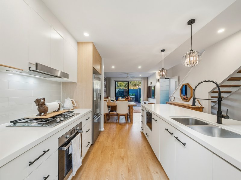 Photo - 92/24 The Corso , North Lakes QLD 4509 - Image 14