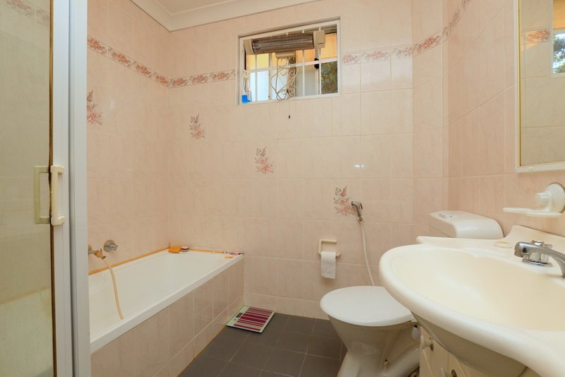 Photo - 9/24-26 Conway Road, Bankstown NSW 2200 - Image 6