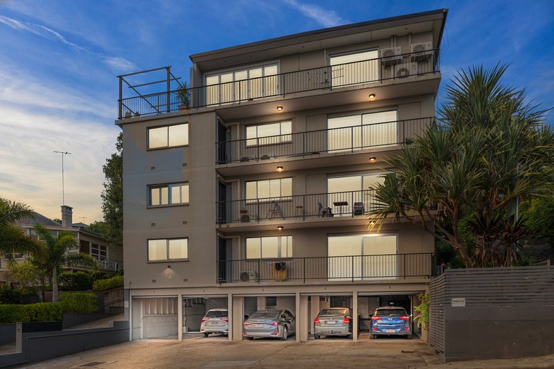 Photo - 9/24 Crescent Road, Hamilton QLD 4007 - Image 11