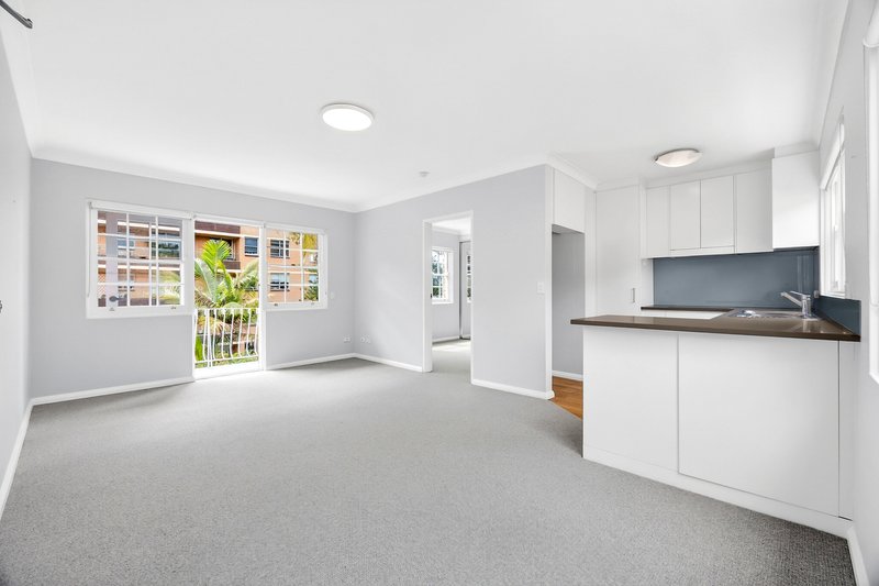 Photo - 9/24 Fairlight Street, Fairlight NSW 2094 - Image 2