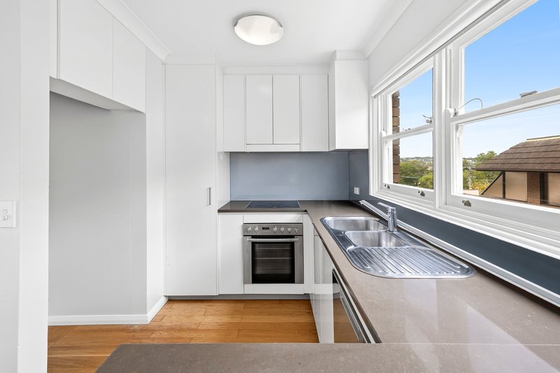 Photo - 9/24 Fairlight Street, Fairlight NSW 2094 - Image 3