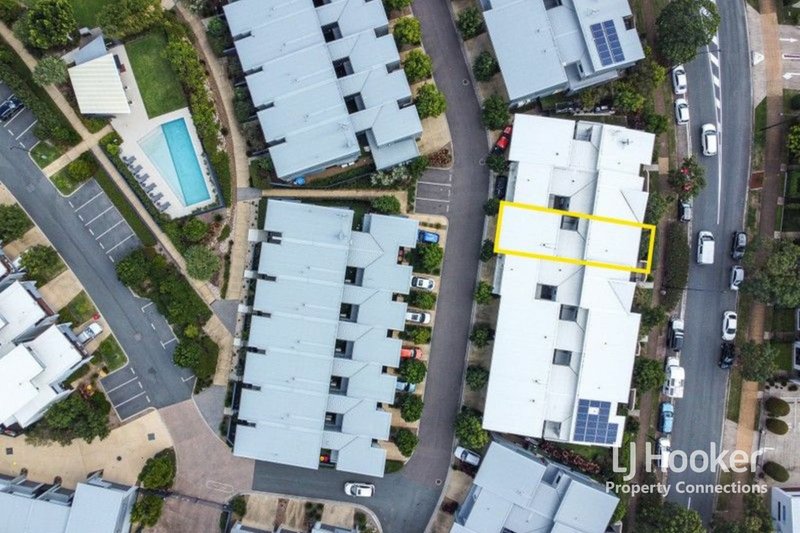 Photo - 9/24 The Corso , North Lakes QLD 4509 - Image 4