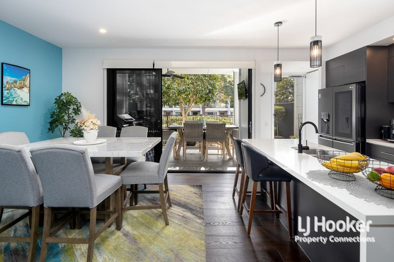 Photo - 9/24 The Corso , North Lakes QLD 4509 - Image 6