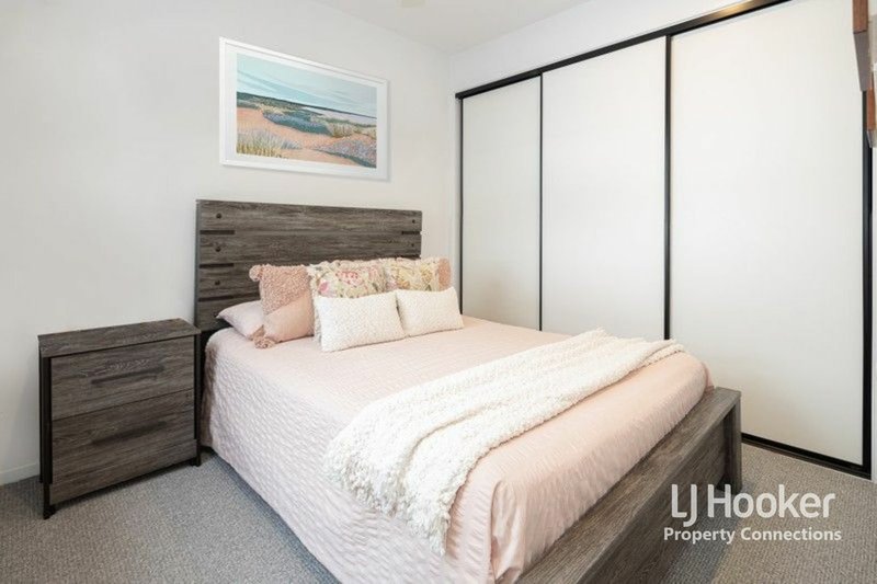 Photo - 9/24 The Corso , North Lakes QLD 4509 - Image 11