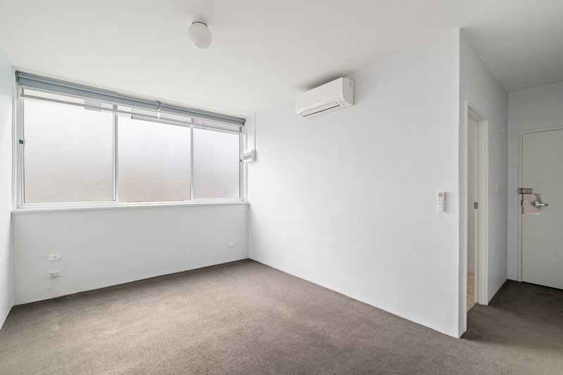 Photo - 9/247 Heidelberg Road, Northcote VIC 3070 - Image 1