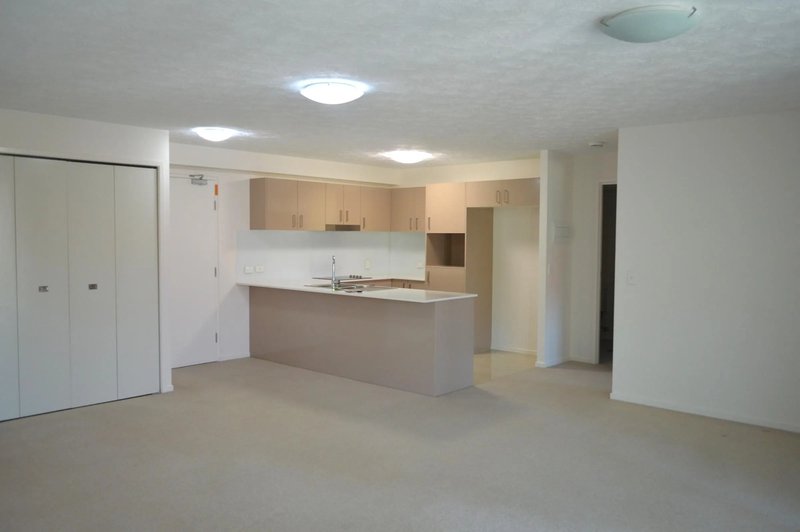 Photo - 9/25 Cracknell Road, Annerley QLD 4103 - Image 3