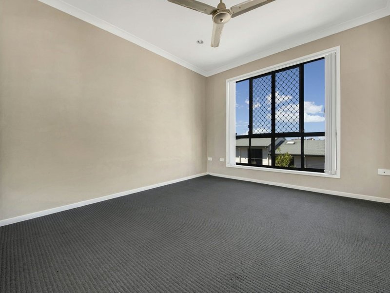 Photo - 9/25 Roberts Street, South Gladstone QLD 4680 - Image 11