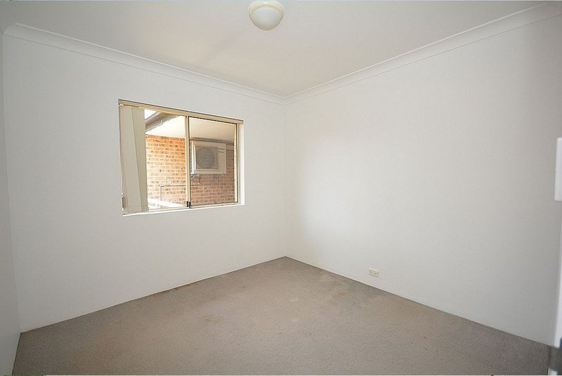 Photo - 9/253-255 Dunmore Street, Pendle Hill NSW 2145 - Image 5