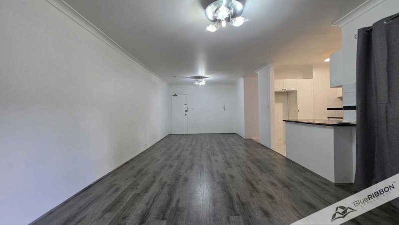 Photo - 9/253-255 Dunmore Street, Pendle Hill NSW 2145 - Image 4