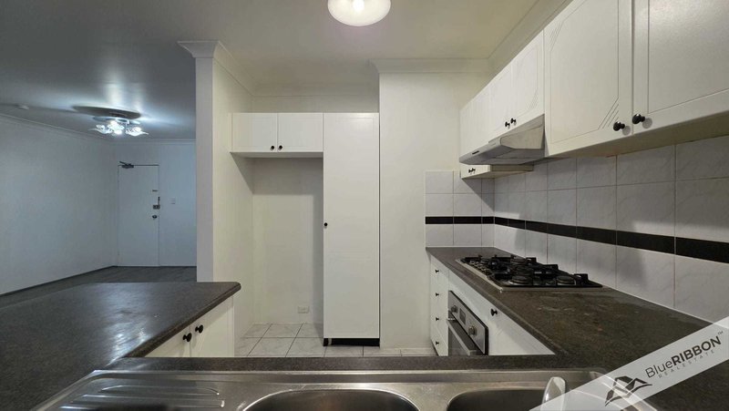 Photo - 9/253-255 Dunmore Street, Pendle Hill NSW 2145 - Image 5