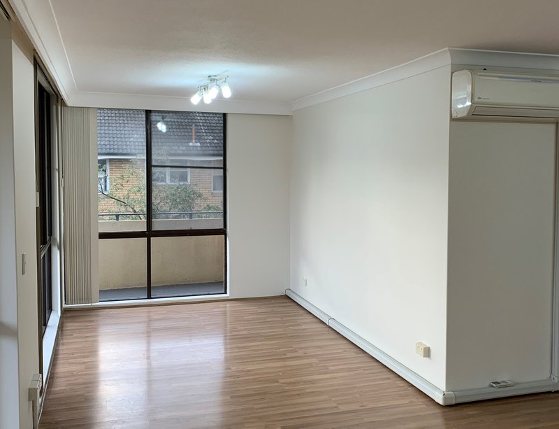 Photo - 9/26-28 Park Avenue, Burwood NSW 2134 - Image 4