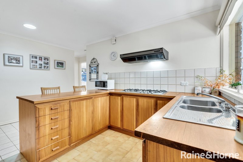 Photo - 9/28-30 Darbyshire Street, Sunbury VIC 3429 - Image 10