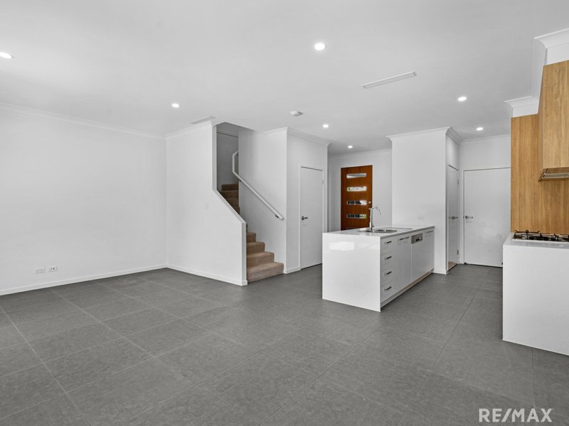 Photo - 9/28 Bonogin Road, Mudgeeraba QLD 4213 - Image 2