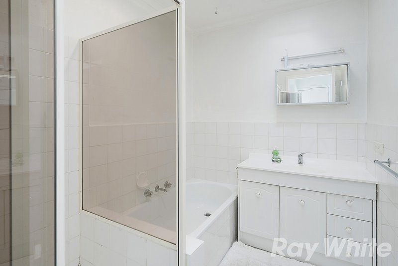 Photo - 9/287 Warrigal Road, Cheltenham VIC 3192 - Image 5