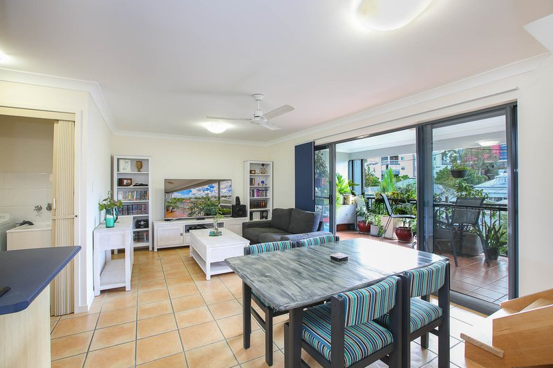 Photo - 9/29 Bell St , Kangaroo Point QLD 4169 - Image 4