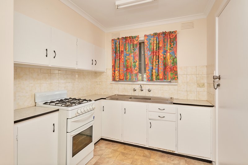 Photo - 9/29 Hill Street, Junee NSW 2663 - Image 2