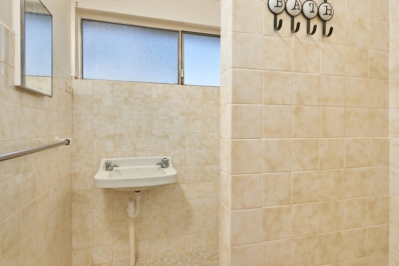 Photo - 9/29 Hill Street, Junee NSW 2663 - Image 6