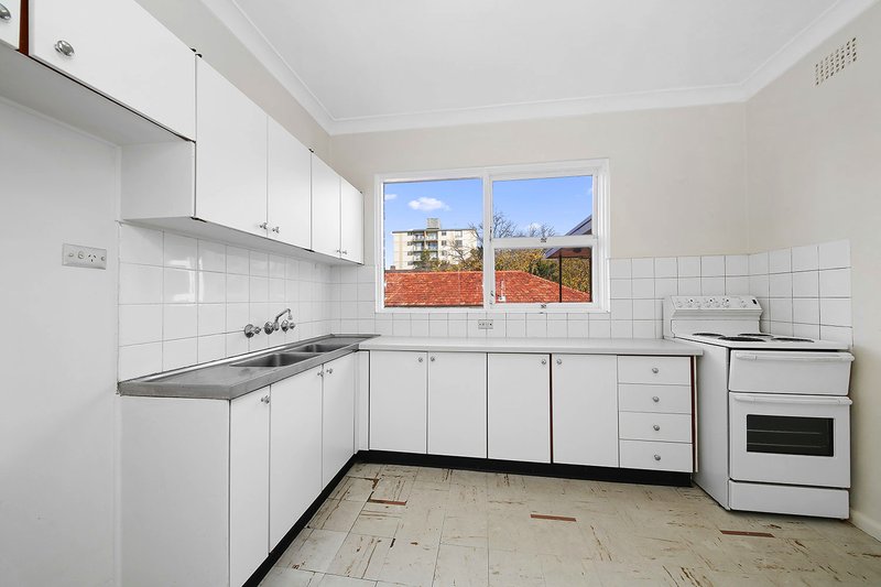 Photo - 9/29 Penkivil Street, Bondi NSW 2026 - Image 4