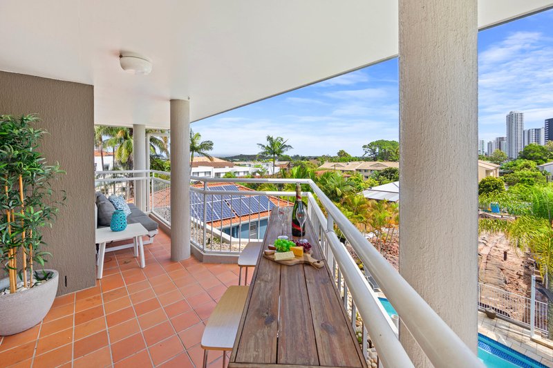 Photo - 9/29 West Burleigh Road, Burleigh Heads QLD 4220 - Image 7