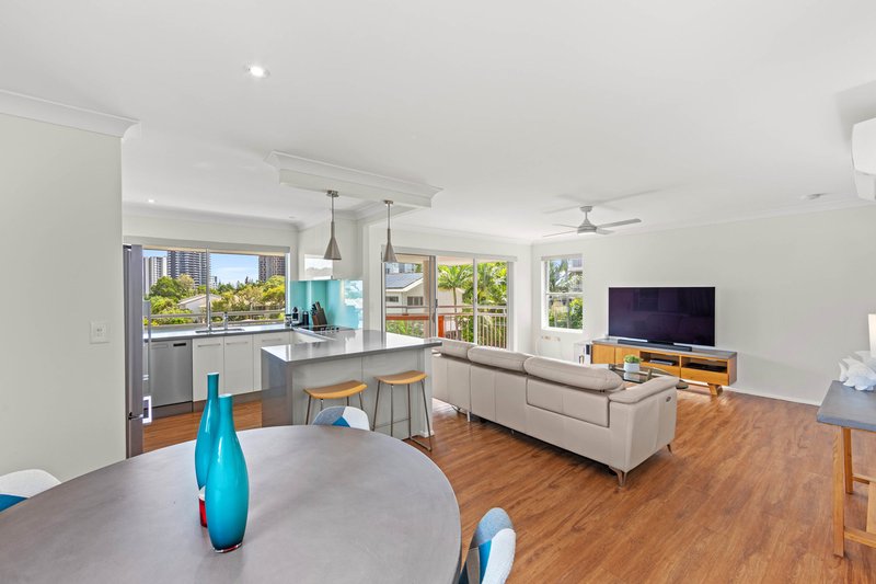 Photo - 9/29 West Burleigh Road, Burleigh Heads QLD 4220 - Image 4