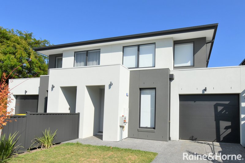 Photo - 92A Orange Street, Bentleigh East VIC 3165 - Image 1