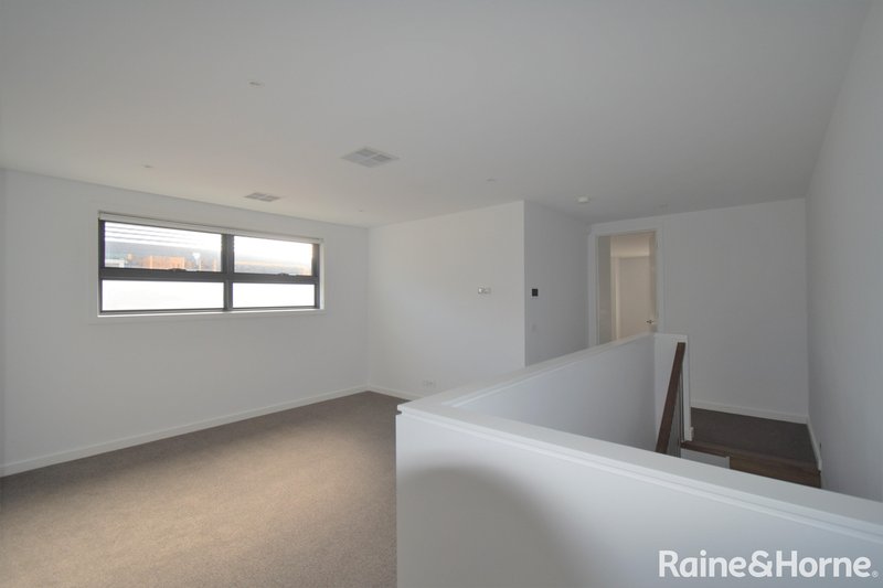 Photo - 92A Orange Street, Bentleigh East VIC 3165 - Image 8