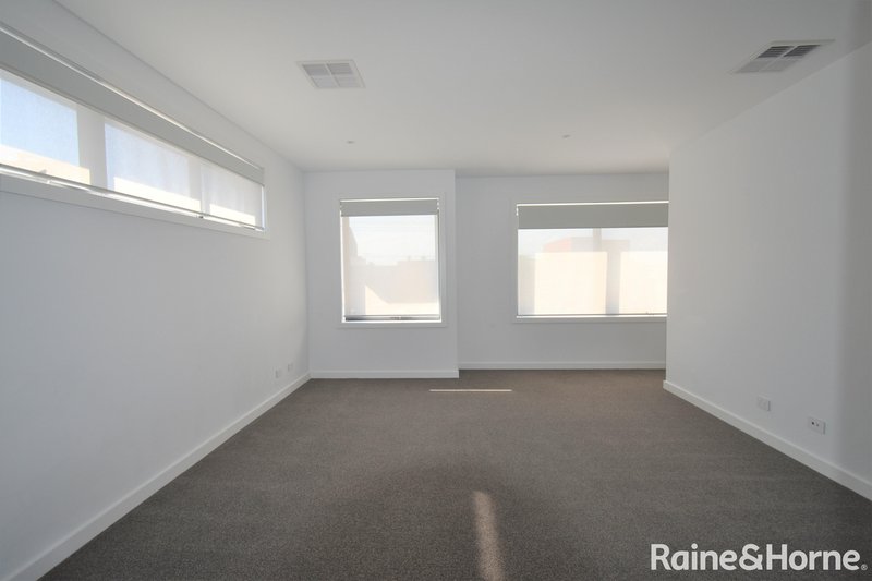 Photo - 92A Orange Street, Bentleigh East VIC 3165 - Image 14