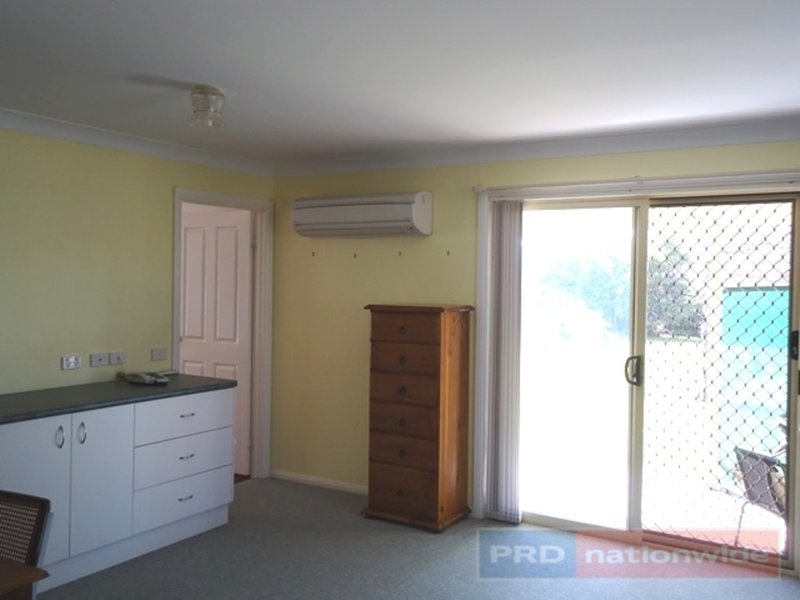 Photo - 92A Russell Street, Tumut NSW 2720 - Image 12