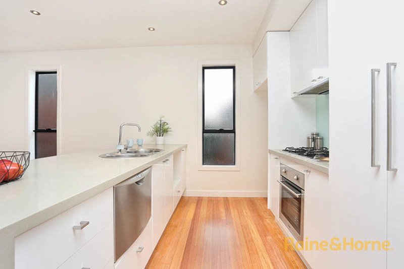 Photo - 93 Ascot Vale Road, Ascot Vale VIC 3032 - Image 5