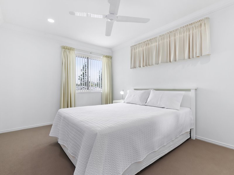 Photo - 93 Avon Ave , Banksia Beach QLD 4507 - Image 19