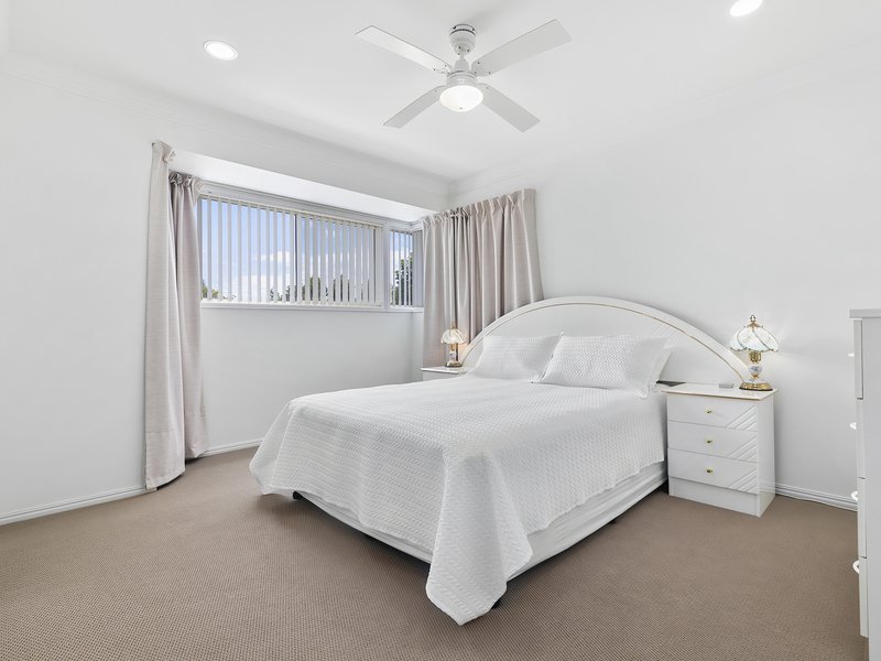 Photo - 93 Avon Ave , Banksia Beach QLD 4507 - Image 20