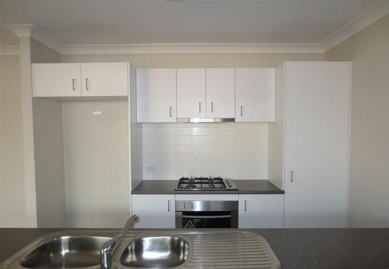 Photo - 93 Beaumont Drive, Pimpama QLD 4209 - Image 3