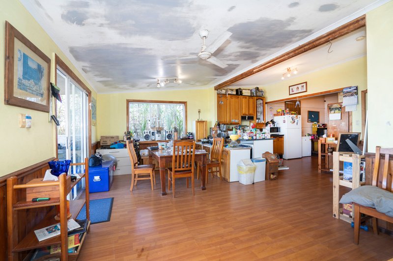 Photo - 93 Bishop Road, Beachmere QLD 4510 - Image 11