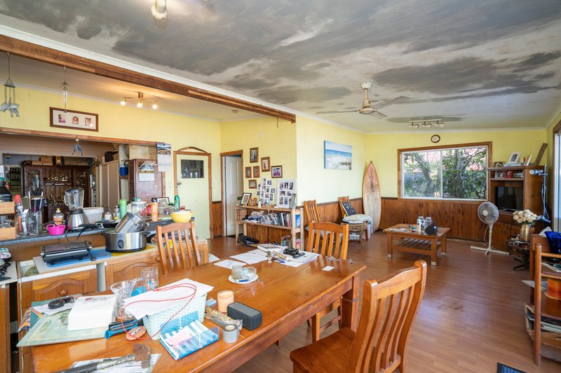 Photo - 93 Bishop Road, Beachmere QLD 4510 - Image 12