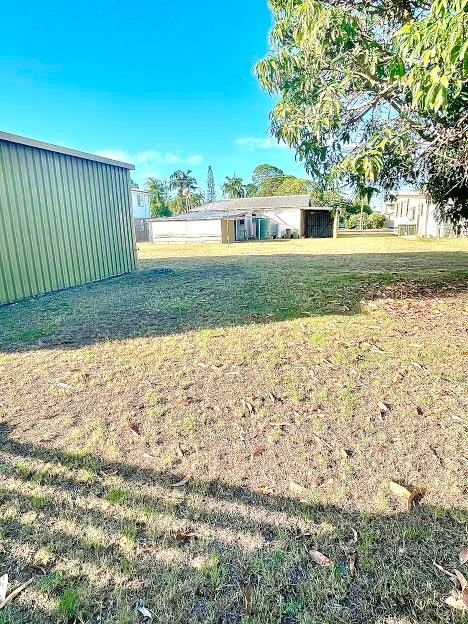 Photo - 93 Burrum Street, Burrum Heads QLD 4659 - Image 4